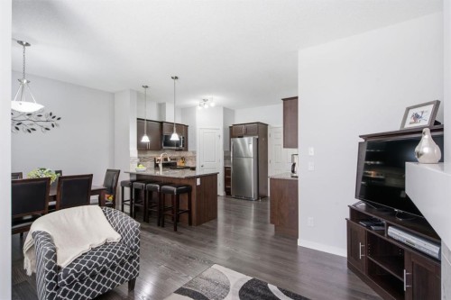 126 Copperpond Landing Se, Calgary, AB 