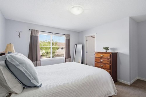 126 Copperpond Landing Se, Calgary, AB 