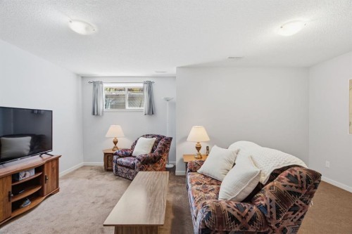 126 Copperpond Landing Se, Calgary, AB 