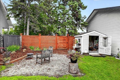 1703 107 Avenue Sw, Calgary, AB 
