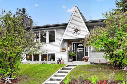 1703 107 Avenue Sw, Calgary, AB 