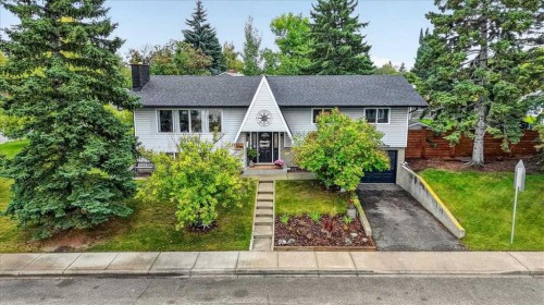 1703 107 Avenue Sw, Calgary, AB 