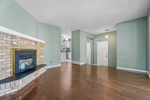 367 Woodridge Place Sw, Calgary, AB 