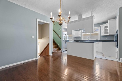 367 Woodridge Place Sw, Calgary, AB 