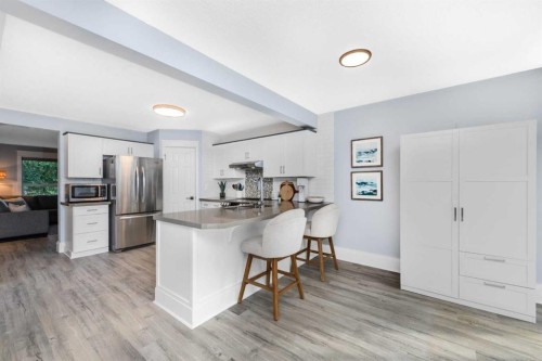 135 Country Hills Drive Nw, Calgary, AB 