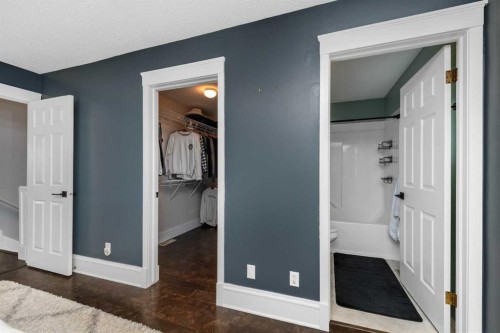 135 Country Hills Drive Nw, Calgary, AB 