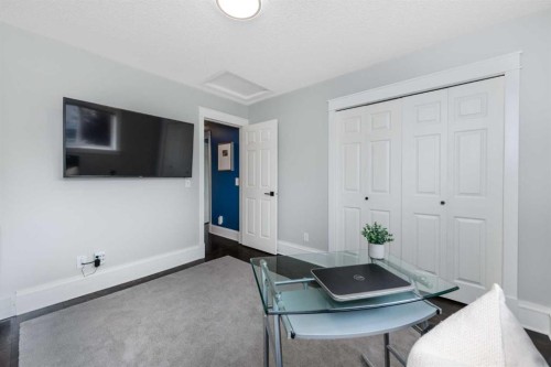 135 Country Hills Drive Nw, Calgary, AB 