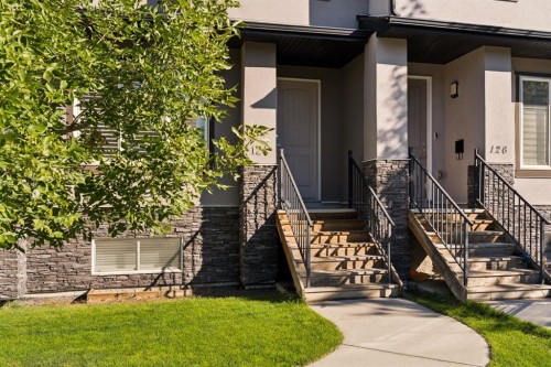 124 25 Avenue Ne, Calgary, AB 