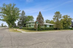 5015 15 Street SW Calgary, AB T2T 4B7