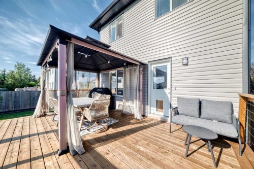 122 Aspen Circle, Strathmore, AB 
