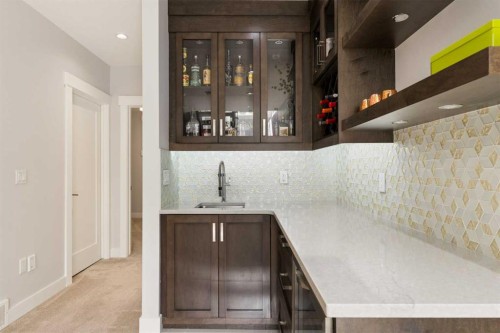 2216 22 Avenue Sw, Calgary, AB 