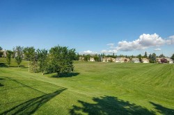 2634 Signal Hill Heights SW Calgary, AB T3H 3P3