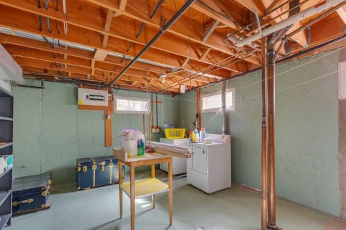 28 Gainsborough Drive Sw, Calgary, AB 