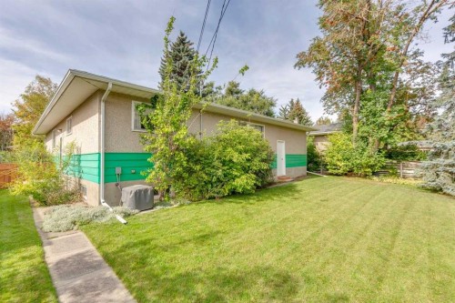 28 Gainsborough Drive Sw, Calgary, AB 
