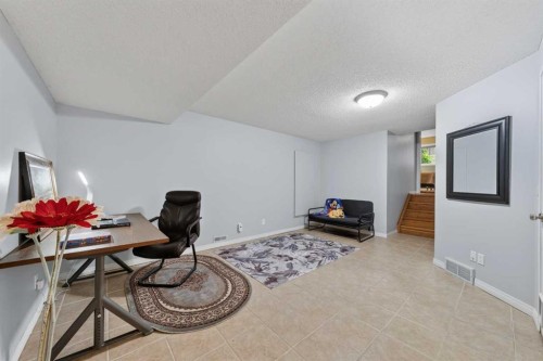 73 Hidden Valley Villas Nw, Calgary, AB 