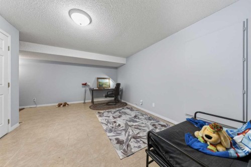 73 Hidden Valley Villas Nw, Calgary, AB 