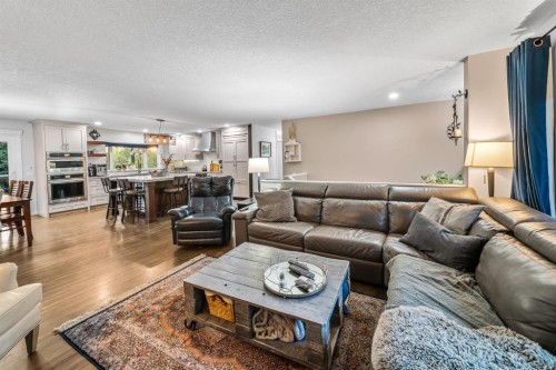 5011 Viceroy Drive Nw, Calgary, AB 