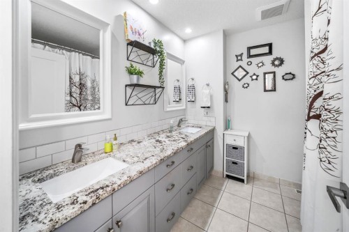 5011 Viceroy Drive Nw, Calgary, AB 