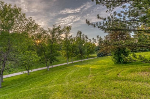 5011 Viceroy Drive Nw, Calgary, AB 