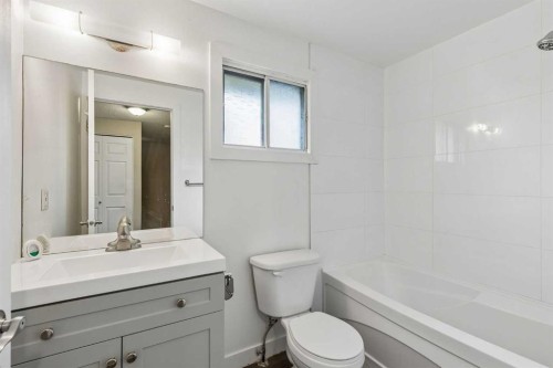 124 Pineset Place Ne, Calgary, AB 