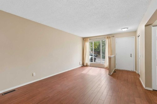 124 Pineset Place Ne, Calgary, AB 