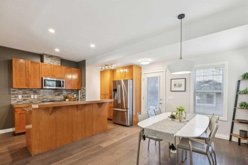 115 Couture Crescent Sw, Calgary, AB 