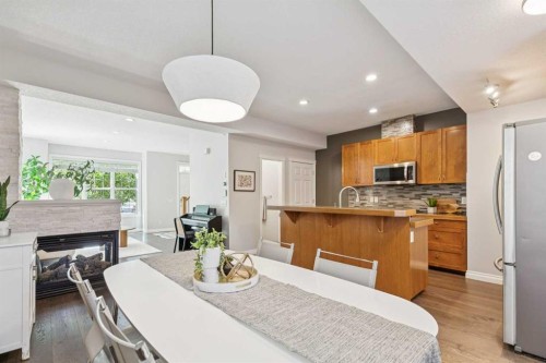 115 Couture Crescent Sw, Calgary, AB 