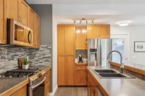 115 Couture Crescent Sw, Calgary, AB 