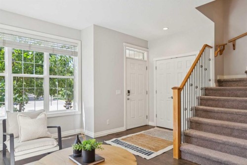 115 Couture Crescent Sw, Calgary, AB 