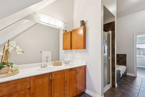 115 Couture Crescent Sw, Calgary, AB 