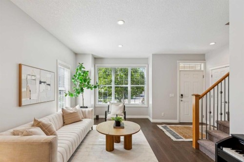 115 Couture Crescent Sw, Calgary, AB 