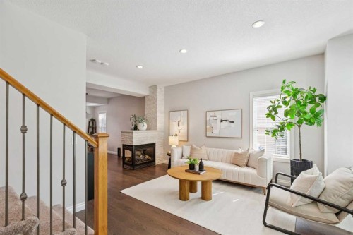 115 Couture Crescent Sw, Calgary, AB 