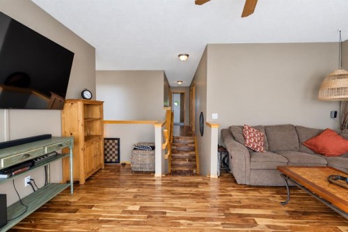 93 Tuscany Meadows Common Nw, Calgary, AB 