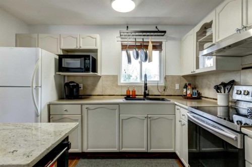 6720 29 Avenue Ne, Calgary, AB 