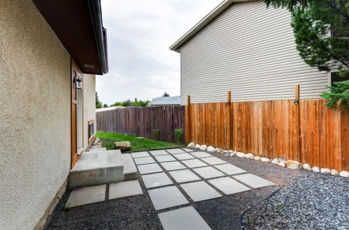 6720 29 Avenue Ne, Calgary, AB 