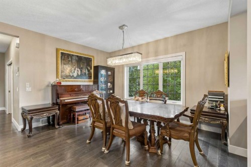 5 Mary Dover Drive Sw, Calgary, AB 