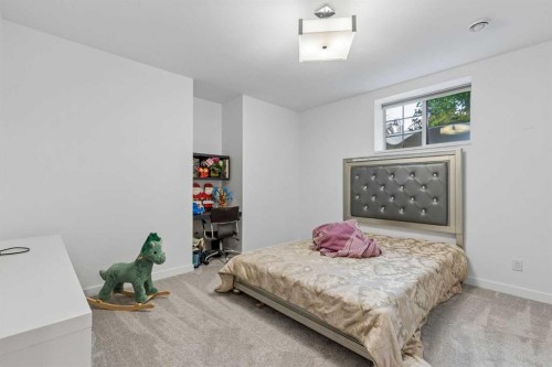 5 Mary Dover Drive Sw, Calgary, AB 