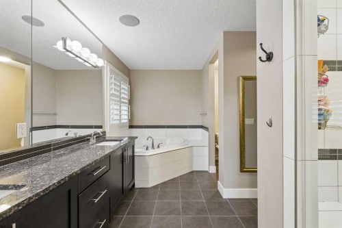 5 Mary Dover Drive Sw, Calgary, AB 