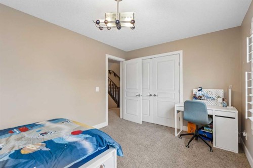 5 Mary Dover Drive Sw, Calgary, AB 