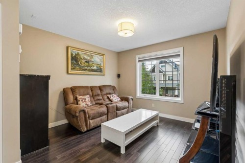 5 Mary Dover Drive Sw, Calgary, AB 