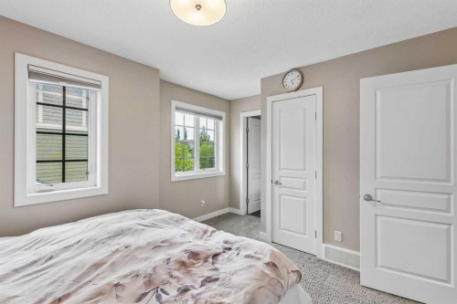 5 Mary Dover Drive Sw, Calgary, AB 