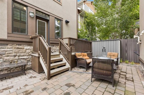 5 Mary Dover Drive Sw, Calgary, AB 