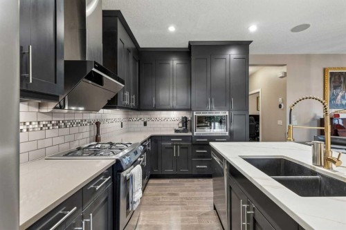 5 Mary Dover Drive Sw, Calgary, AB 
