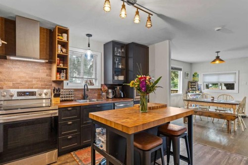 210 Royalties Crescent, Longview, AB 