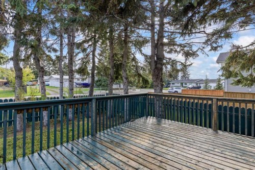 210 Royalties Crescent, Longview, AB 