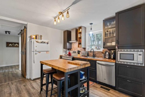 210 Royalties Crescent, Longview, AB 