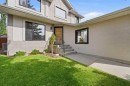 8 Strathlea Close Sw, Calgary, AB 