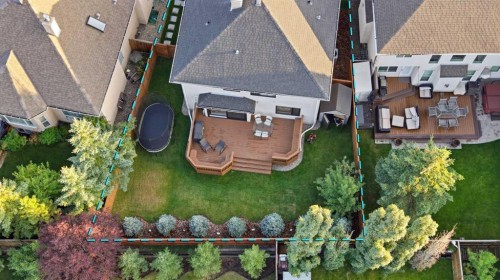 8 Strathlea Close Sw, Calgary, AB 