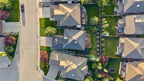 8 Strathlea Close Sw, Calgary, AB 