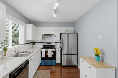 126 Harvest Gold Place Ne, Calgary, AB 